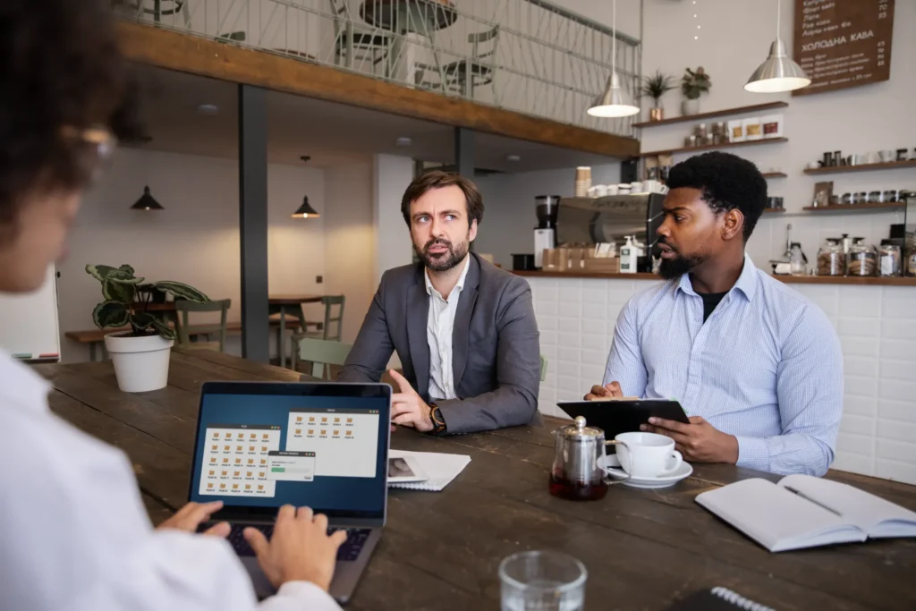 Colleagues collaborating on a corporate insurance project